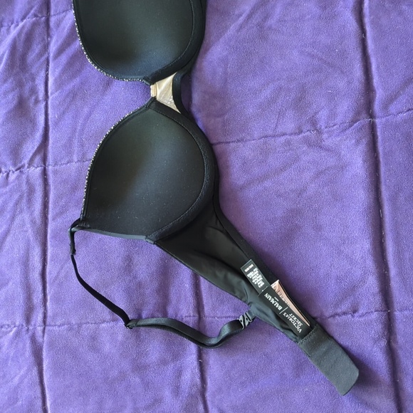 Victoria Secret x Balmain Bra - Picture 2 of 4